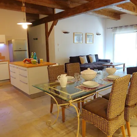 Apartment Domaine Les Rivales